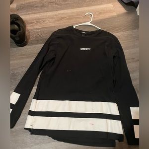 men’s medium h and m stripe long sleeve black